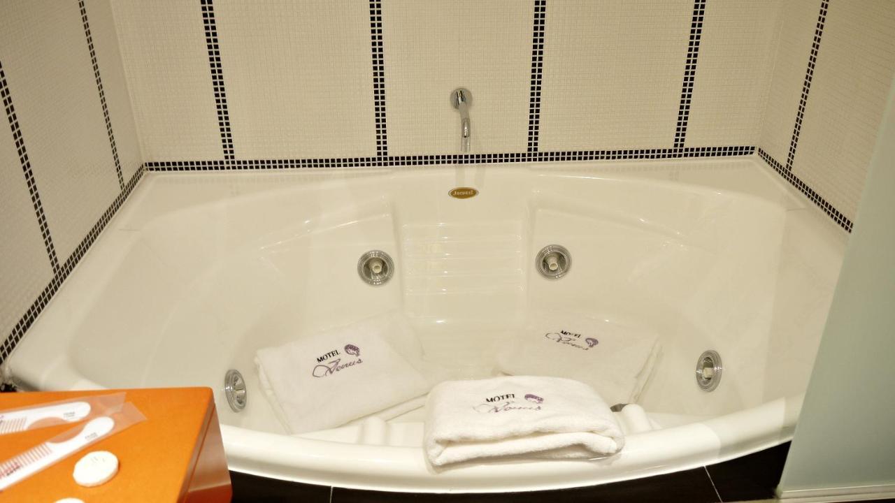 V Hotel アロヨモリーノス 部屋 写真