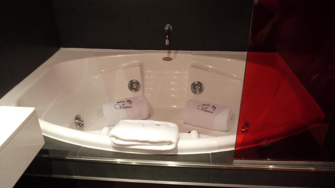 V Hotel アロヨモリーノス エクステリア 写真