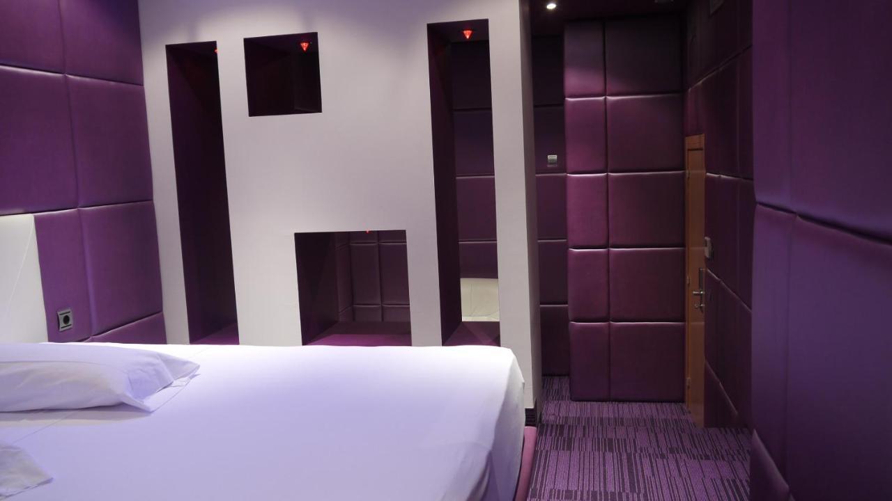 V Hotel アロヨモリーノス エクステリア 写真